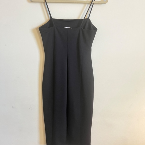 Leith Dress - Picture 3 of 4